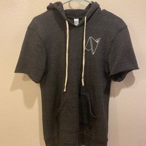 Androgynous Fox Short-Sleeve Hoodie